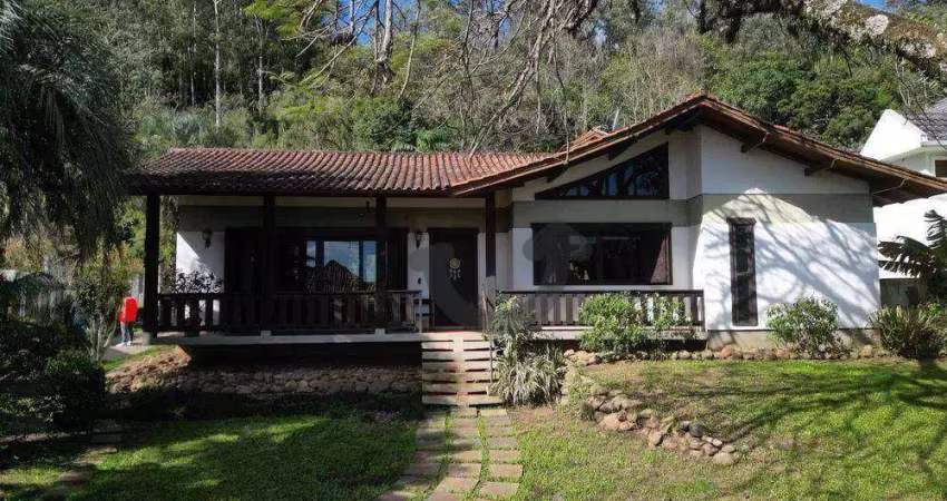 Casa com 3 dormitórios à venda, 301 m² por R$ 1.700.000,00 - Higienópolis - Santa Cruz do Sul/RS