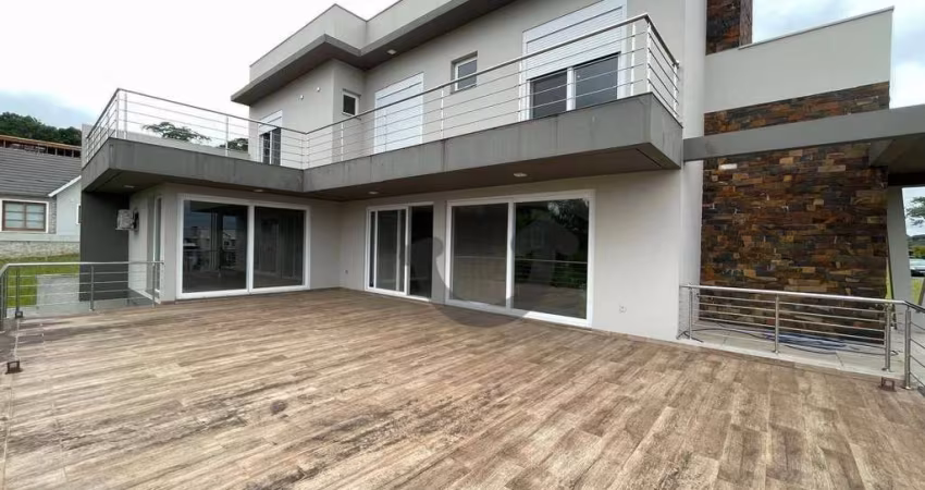 Casa com 4 dormitórios para alugar, 230 m² por R$ 8.400,00/mês - Country - Santa Cruz do Sul/RS
