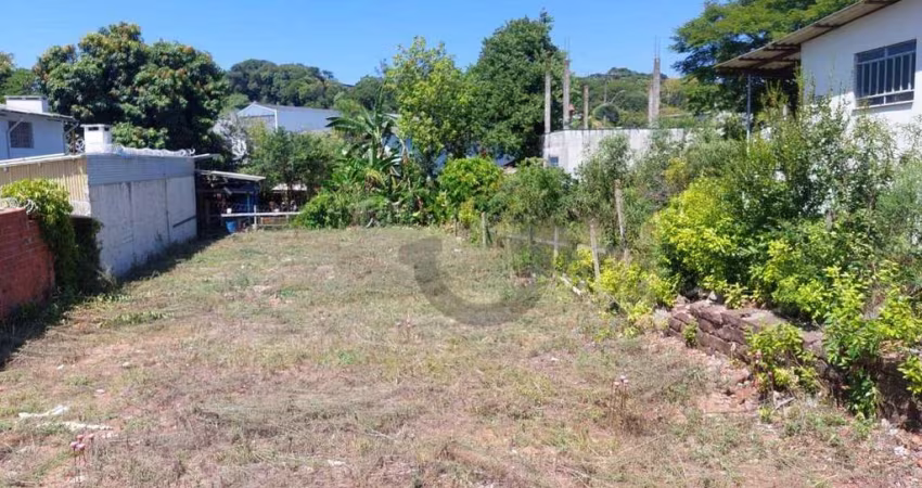 Amplo terreno com características comercial ou residencial