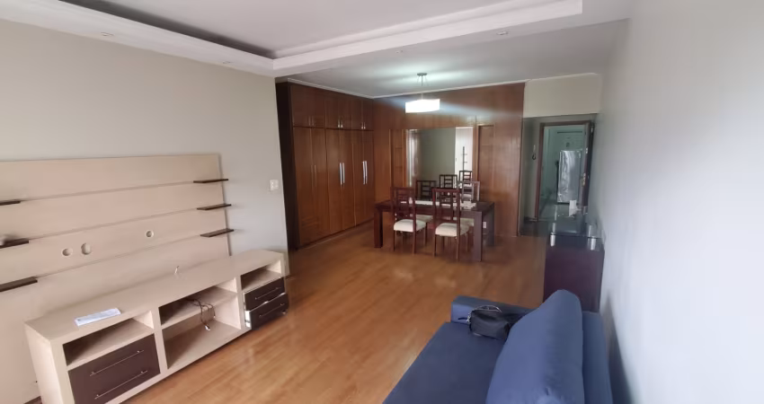 Apartamento à venda  com 3 quarto(s)