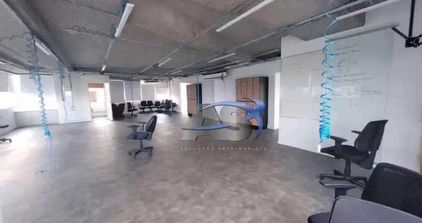 Andar corporativo com 328m² 2 espaços em vão livre com 5 salas  4 wc´s  e 2 copas , direito a 4 vagas de garagem
