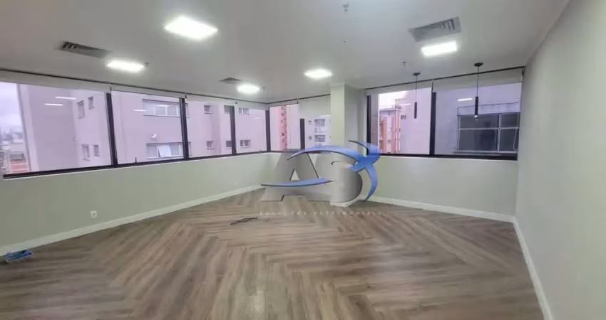 Sala comercial com 3 salas para alugar na Rua Tabapuã, 100, Itaim Bibi, São Paulo