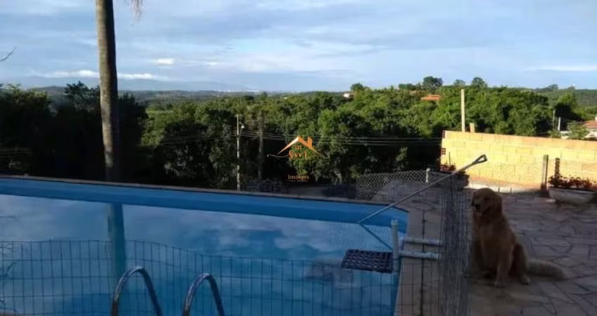 Chácara à venda em Jundiaí-SP, bairro Vivenda: 2 quartos, 1 sala, 2 banheiros, 3 vagas de garagem, 180,00 m². Aproveite!