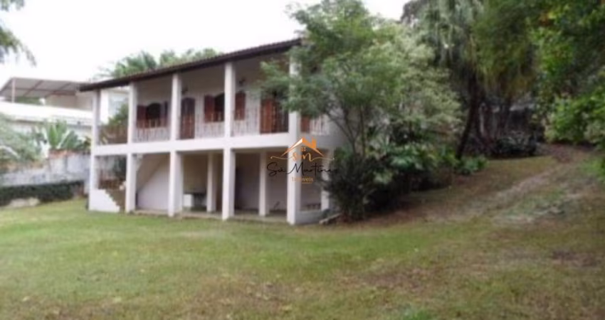 Chácara de Luxo em Condomínio - 4 Quartos, 1 Suíte, 3 Salas, 3 Banheiros, 2 Vagas - 300m² em Jundiaí-SP, Bairro Castanho