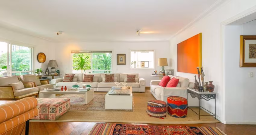 Confortável apartamento tipo para venda com 3 quartos, sendo 3 suítes, 210m²