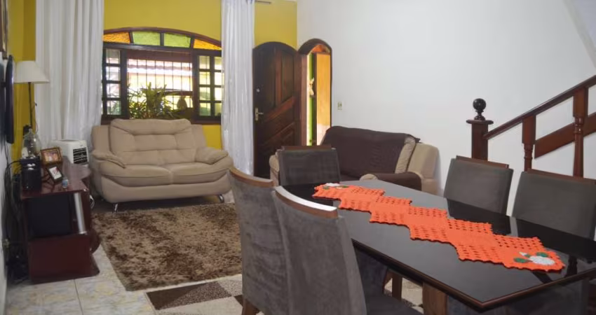 Excelente casa tipo para venda com 3 quartos, sendo 1 suíte, 143.54m²