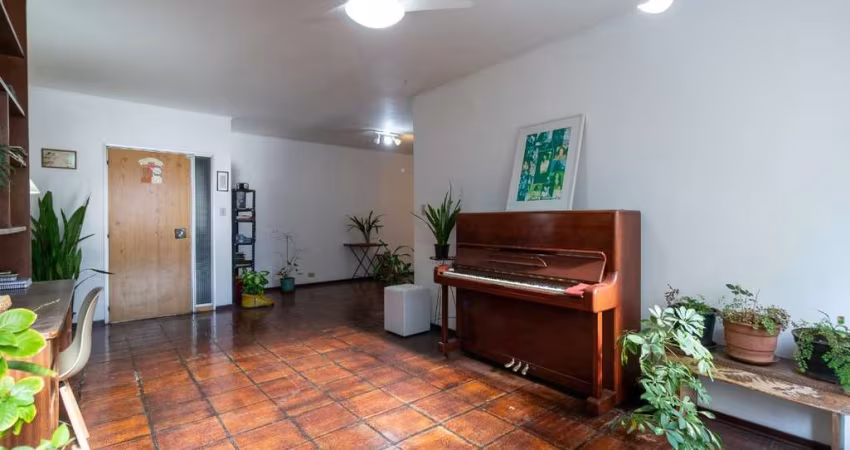 Confortável apartamento tipo para venda com 3 quartos, sendo 1 suíte, 123m²