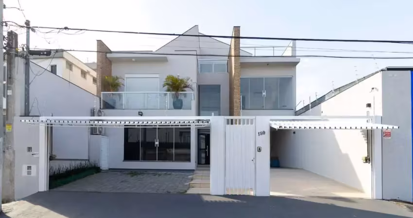 Versátil casa tipo para venda com 4 quartos, sendo 4 suítes, 615m²