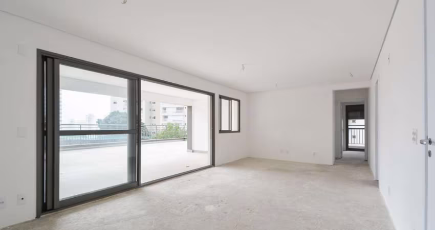 Atraente apartamento tipo para venda com 2 quartos, sendo 2 suítes, 215m²