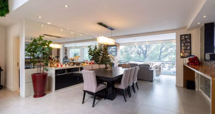 Elegante apartamento garden para venda com 4 quartos, sendo 2 suítes, 275m²
