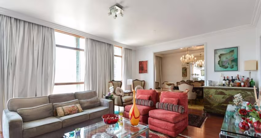 Funcional apartamento tipo para venda com 3 quartos, sendo 1 suíte, 193m²
