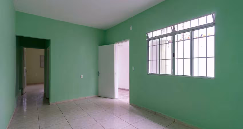 Confortável sobrado para venda com 2 quartos, 90m²