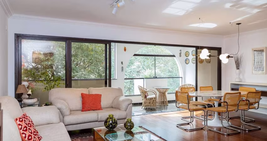 Funcional apartamento tipo para venda com 2 quartos, sendo 2 suítes, 146m²