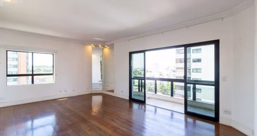 Sensacional cobertura para venda com 4 quartos, sendo 2 suítes, 305m²