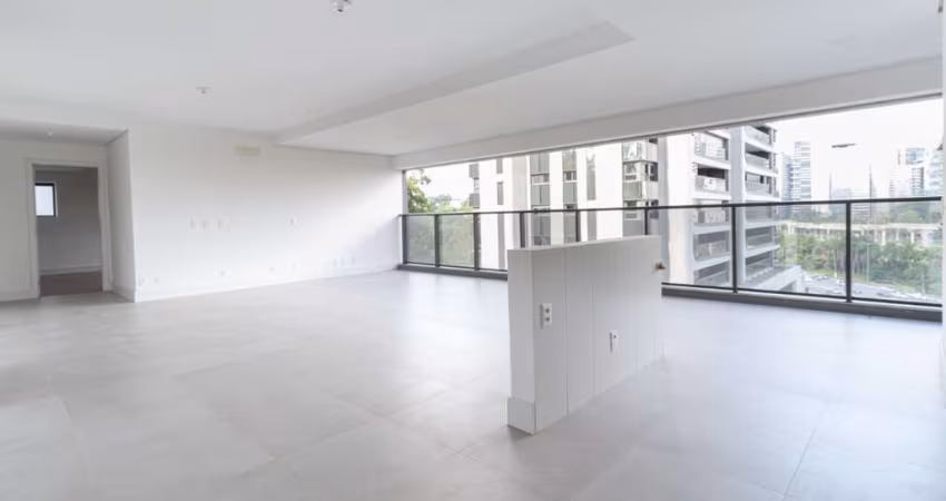 Funcional apartamento tipo para venda com 2 quartos, sendo 2 suítes, 142m²