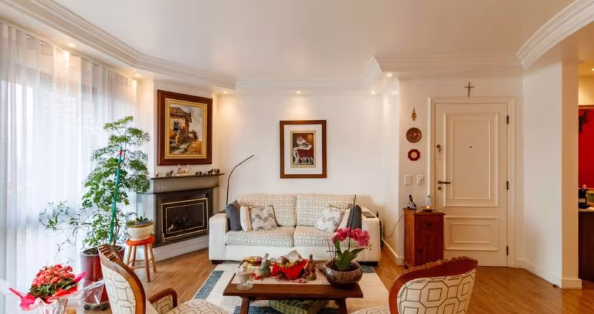 Confortável apartamento tipo para venda com 3 quartos, sendo 3 suítes, 164m²