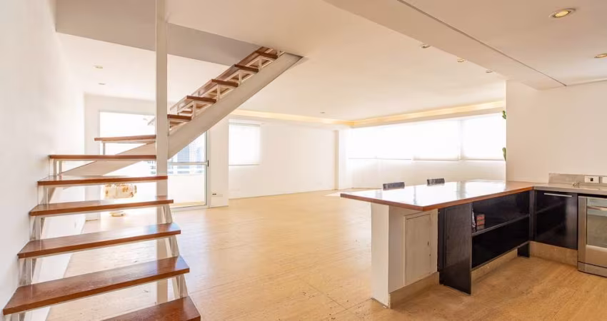 Agradável triplex para venda com 2 quartos, sendo 2 suítes, 182.21m²