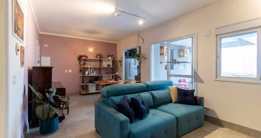 Versátil apartamento tipo para venda com 2 quartos, sendo 2 suítes, 82m²