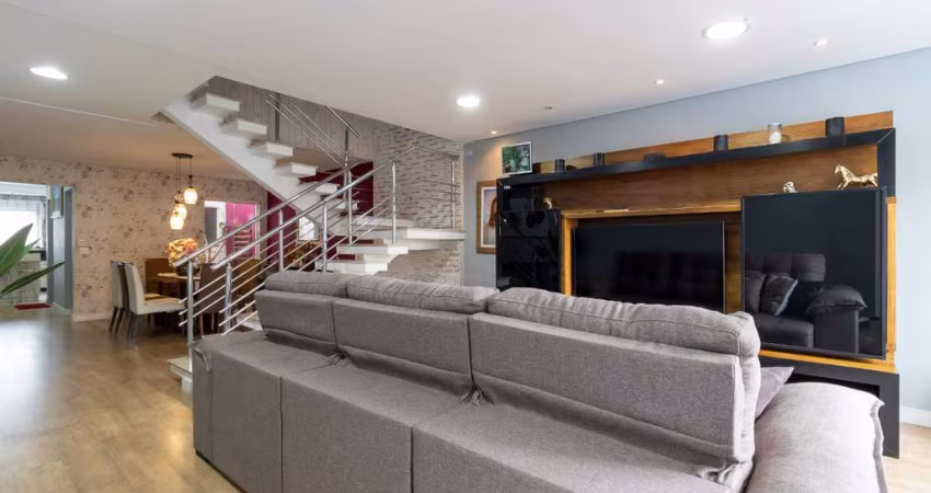 Atraente casa tipo para venda com 3 quartos, sendo 3 suítes, 254m²