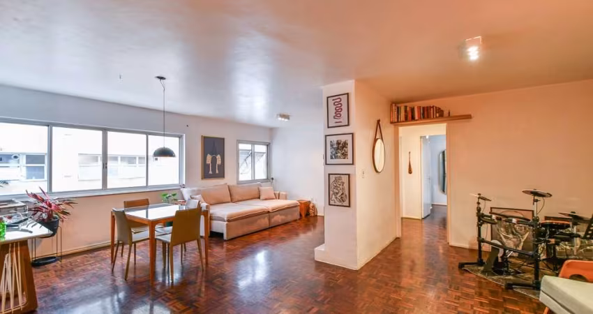 Atraente apartamento tipo para venda com 2 quartos, sendo 1 suíte, 107m²