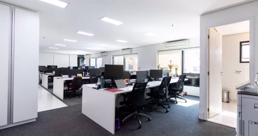 Elegante conjunto comercial para venda e locação, 240m²