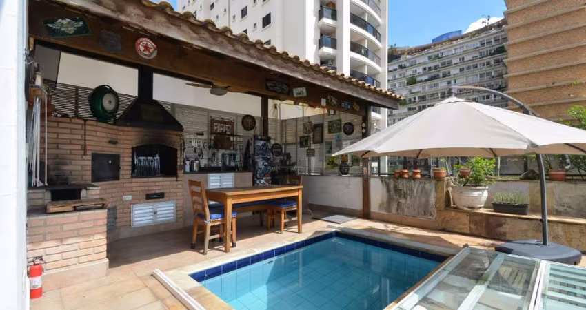 Sensacional cobertura para venda com 4 quartos, sendo 3 suítes, 382m²