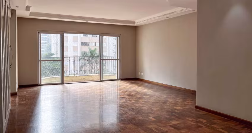Atraente apartamento tipo para venda com 3 quartos, sendo 3 suítes, 158m²