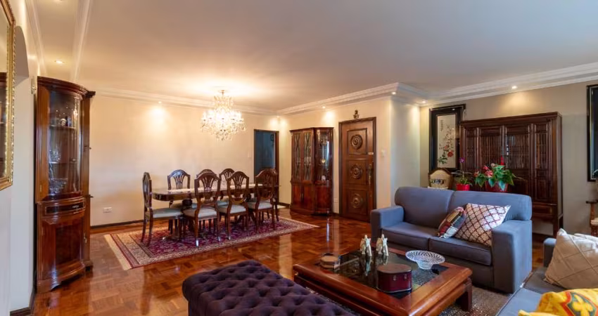 Funcional apartamento tipo para venda com 4 quartos, sendo 1 suíte, 155m²