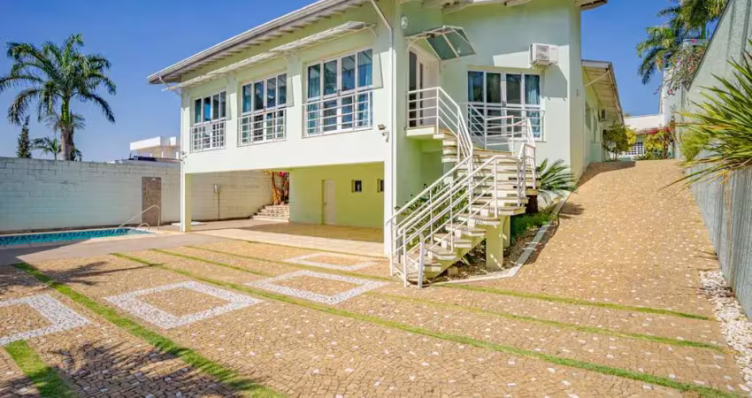 Casa no condomínio condomínio estância marambaia para venda com 3 quartos, sendo 3 suítes, 800m²