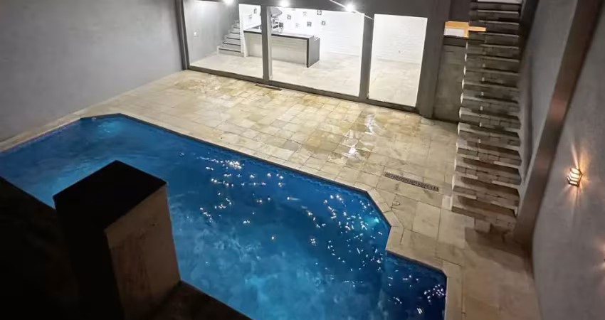 Aconchegante casa de vila para venda em vila santa cruz com 3 quartos, sendo 2 suítes, 280m²