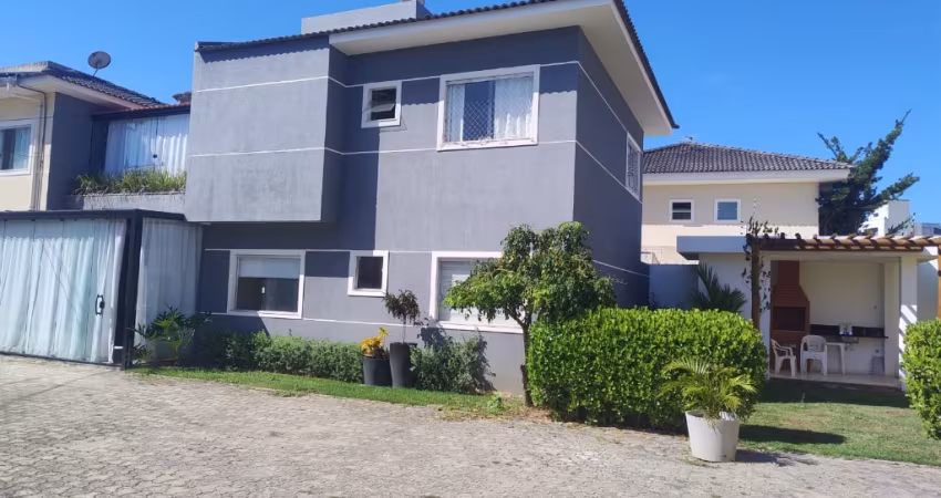 Vendo linda casa 3/4 em Miragem