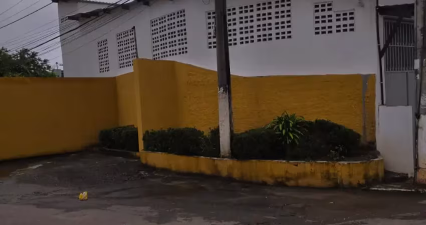 Barracão / Galpão / Depósito com 2 salas para alugar na Rua Rafael Pastore Neto, 369, Itapuã, Salvador