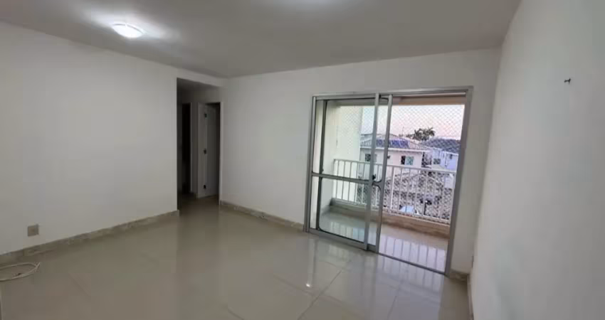 Apartamento com 3 quartos para alugar no Buraquinho, Lauro de Freitas 