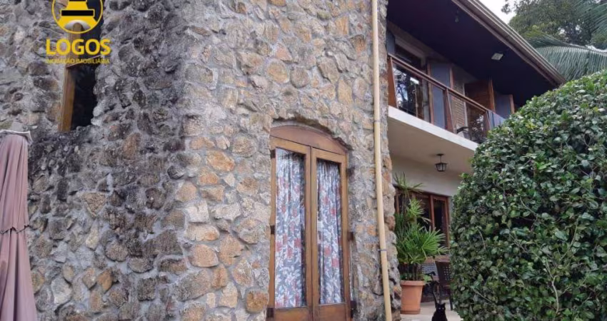 Casa com 4 dormitórios à venda, 400 m² por R$ 1.800.000,00 - Atibaia Vista da Montanha - Atibaia/SP
