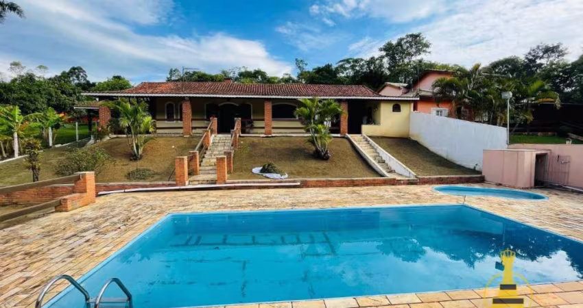 Chácara com 3 dormitórios para alugar, 2500 m² por R$ 4.800/mês - Pedra Vermelha - Mairiporã/SP