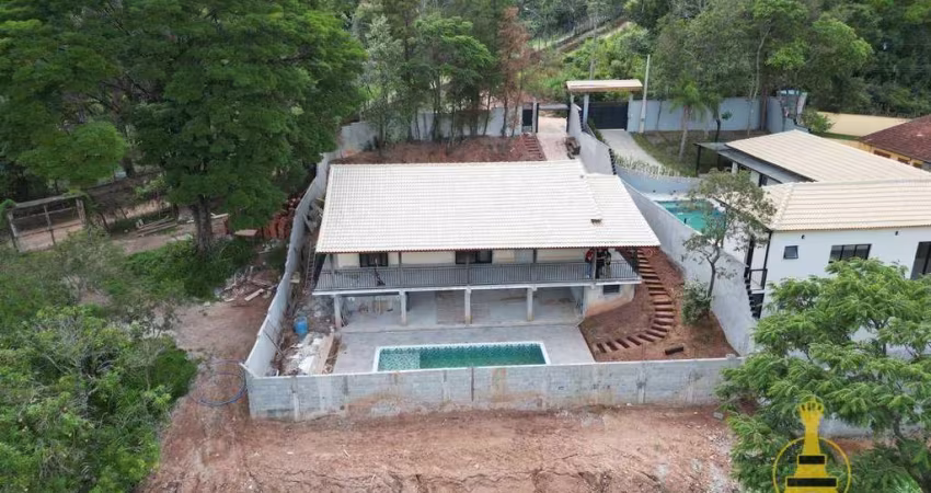 Casa com 3 dormitórios à venda, 200 m² por R$ 1.100.000,00 - Jardim Estância Brasil - Atibaia/SP