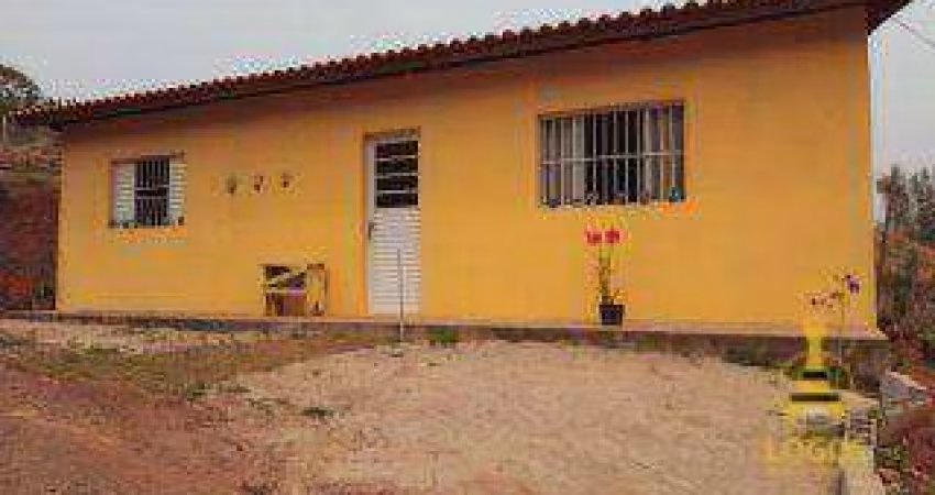 Chácara com 3 dormitórios à venda, 2500 m² por R$ 350.000,00 - Centro - Joanópolis/SP