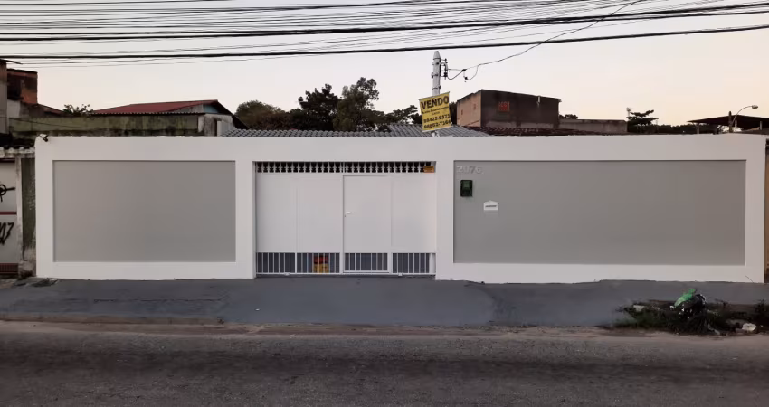 Excelente Casa à venda  com 4 quarto(s), sendo 2 Suites Campo Grande Rio de Janeiro Aceita Financiamento