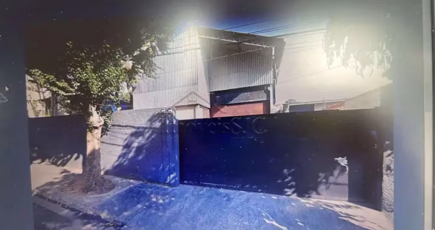 Barracão / Galpão / Depósito à venda na Rua Munhuacu, 550, Putim, São José dos Campos