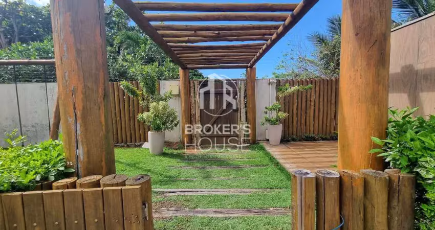 Casa duplex à venda,4 quartos com acesso a praia-  manguinhos, serra, es