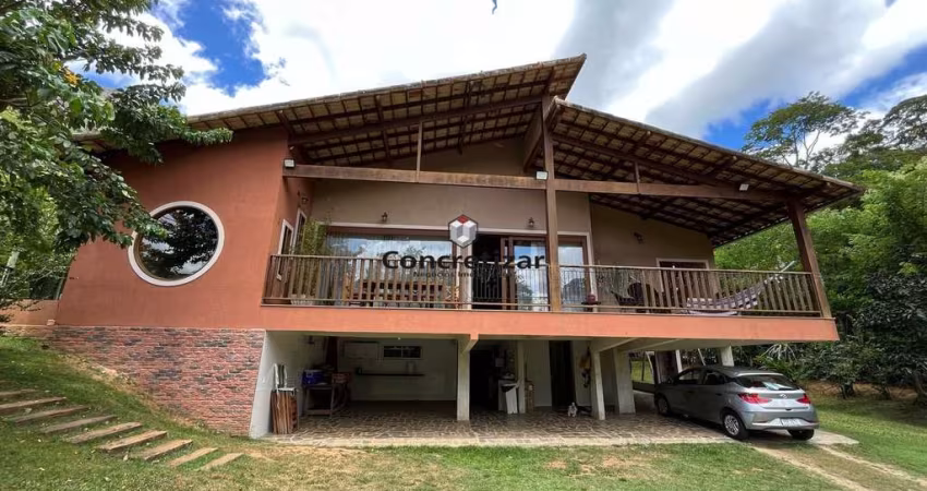 Imperdível oportunidade de adquirir casa de luxo em Guarapari-ES, no bairro Buenos Aires: 4 quartos, 3 suítes, 1 sala, 6 banheiros, 2 vagas, 300 m².