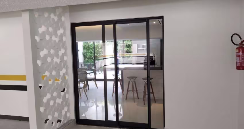 Apartamento à venda na Praia do Morro, Guarapari-ES: 2 quartos, 1 suíte, 2 banheiros, 2 vagas de garagem, 79,49 m² de área.