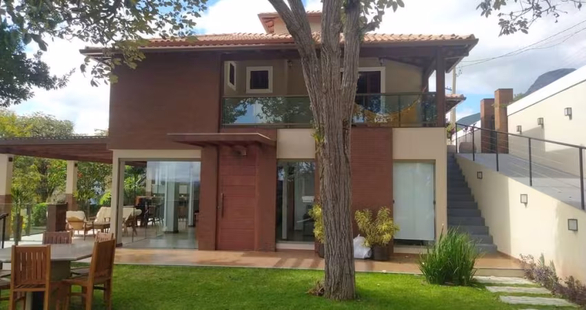 Casa à Venda com 6 Suítes em Pedra Azul - Domingos Martins-ES