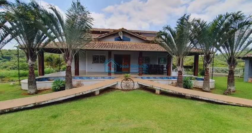Sítio formado região de atibaia com lago e casa alto padrão