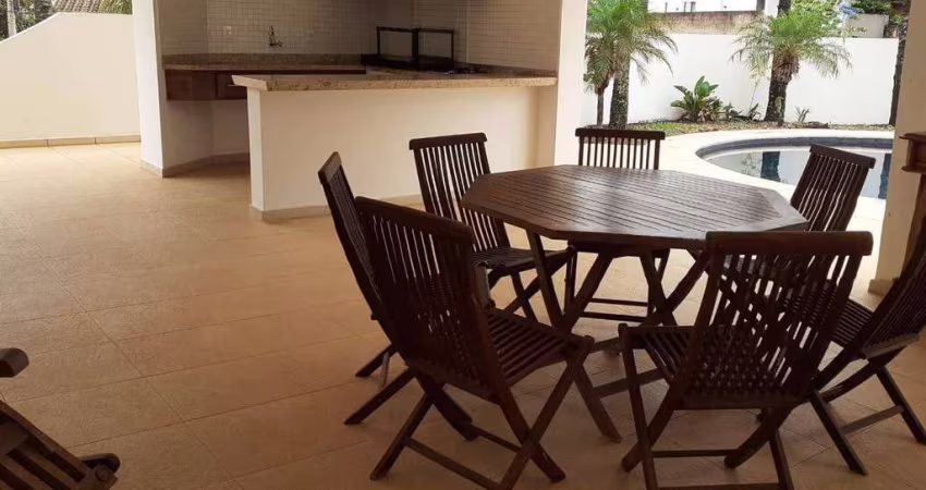 Casa com 4 dormitórios à venda, 560 m² por R$ 2.500.000,00 - Jardim Colonial - Bauru/SP