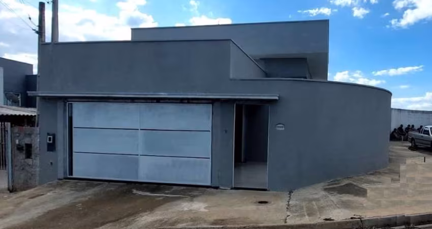 CASA A VENDA NO PARQUE RESIDENCIAL SABIÁS