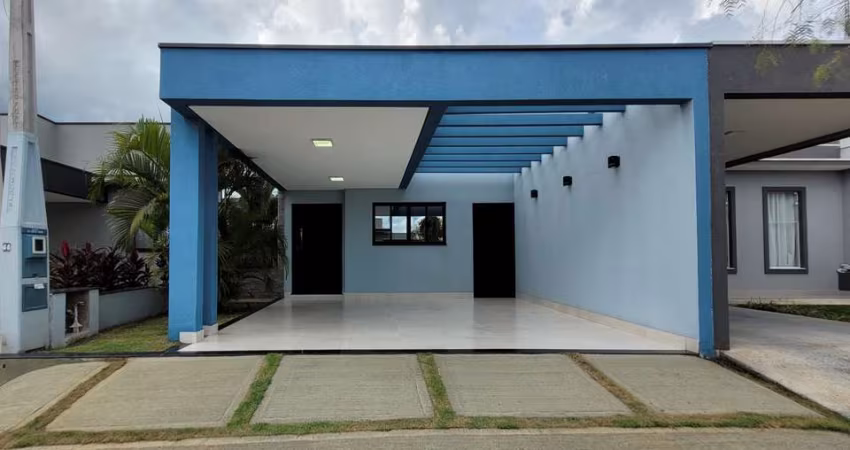 CASA A VENDA NO CONDOMÍNIO VILA PARATY