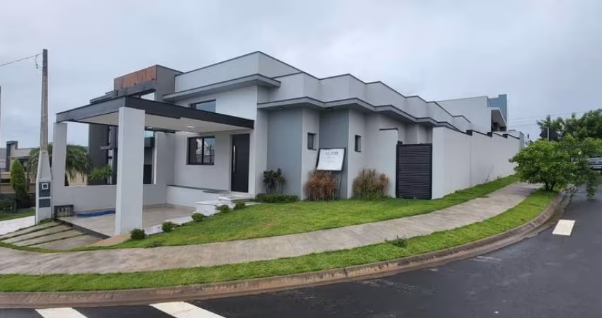CASA A VENDA NO CONDOMÍNIO VILLA RICA