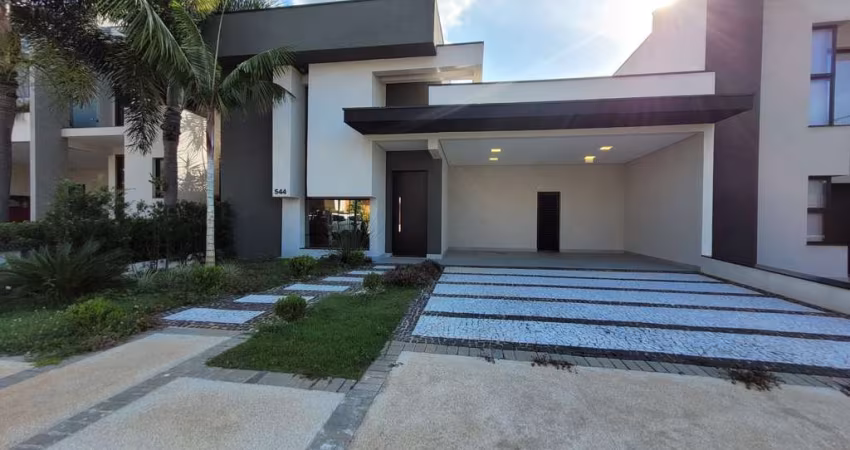 CASA A VENDA EM INDAIATUBA / SP