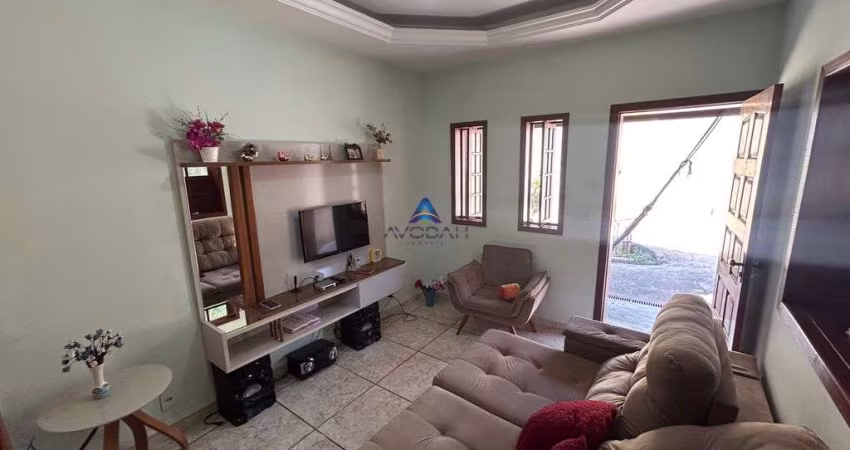 Ótima Casa de 3 quartos sendo 1 suíte